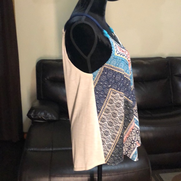 Rewind Top Size L only worn once - Picture 3 of 4